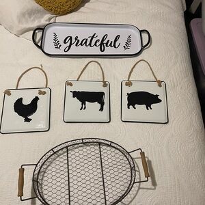 Grateful Wall Decor Set with Farm Animal Silhouettes